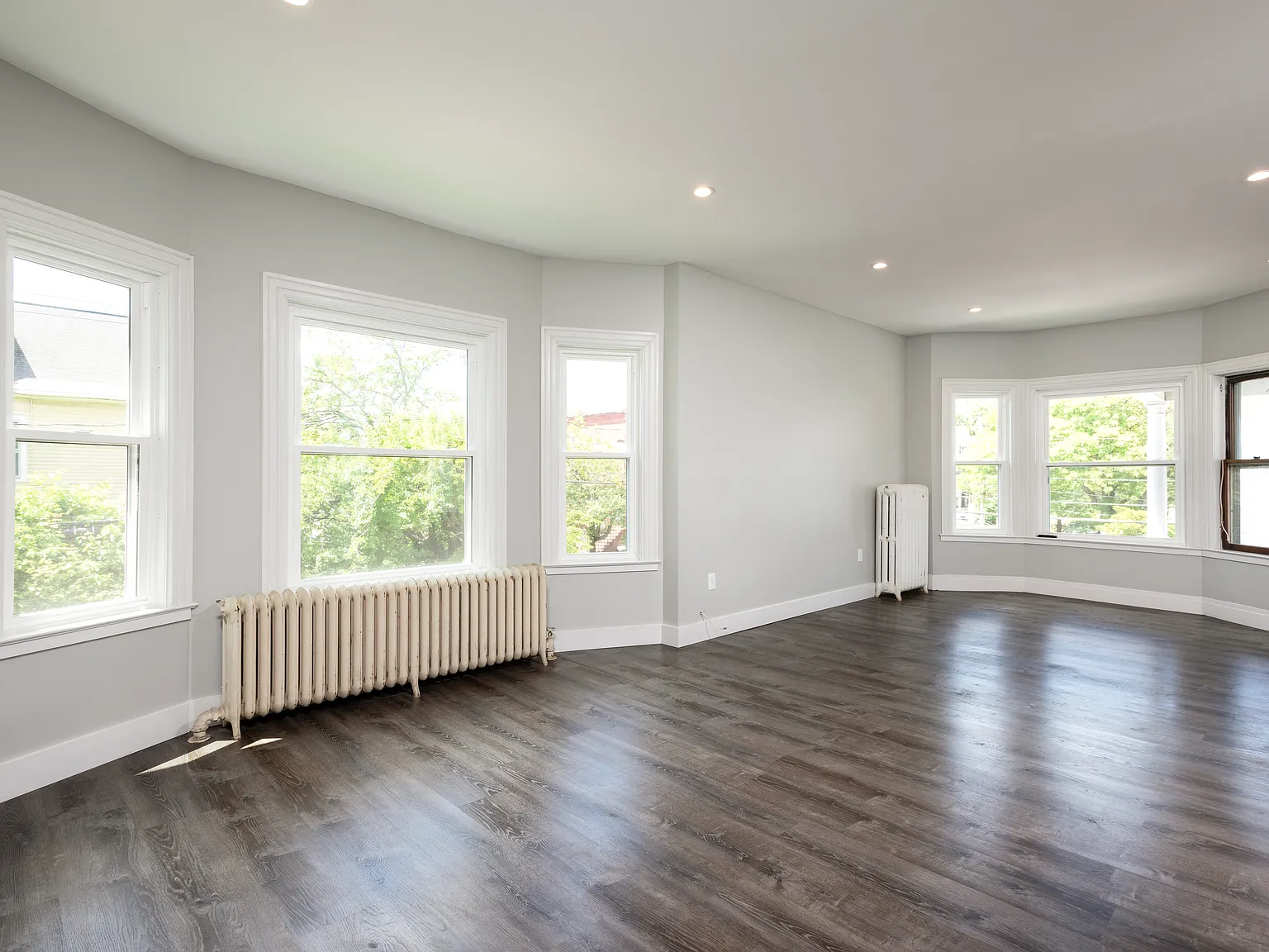 4 bed, $2,000 — Photo 4