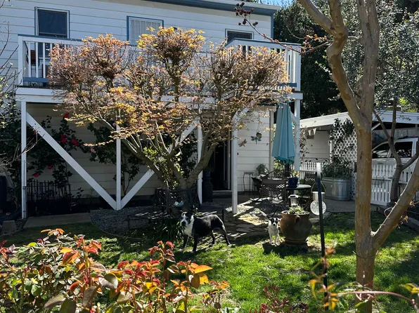 215 Foster St, Martinez, CA