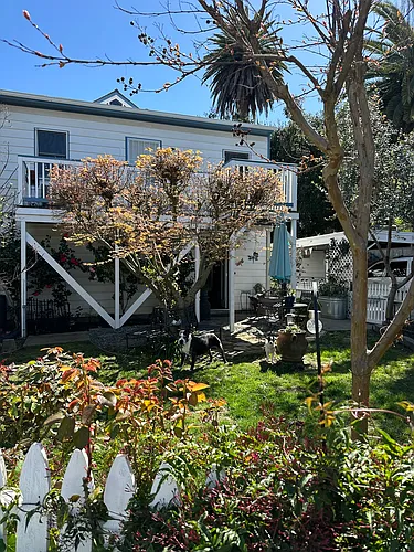 215 Foster St Photo 1