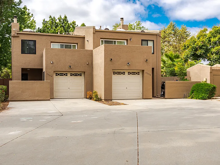 Hilleary Park - Military Housing — Photo 19