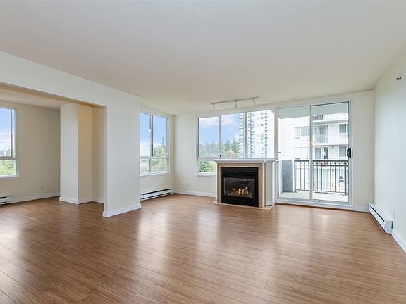 3rd image of 551 Austin Ave #1802