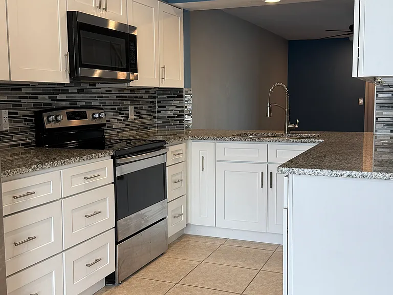 505 Sun Ridge Pl #122 — Photo 8
