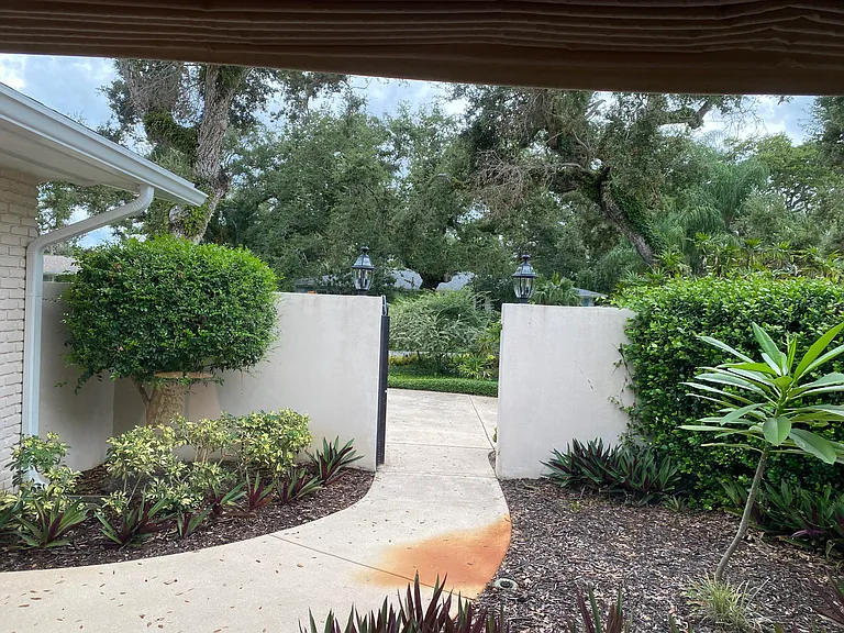 535 Flamevine Ln — Photo 30