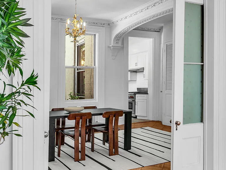 459 W 24th St #1 — Photo 3