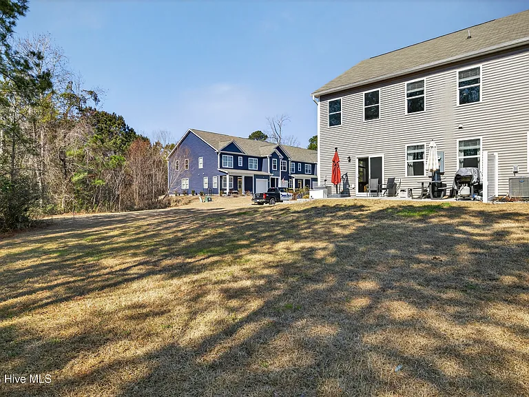 3647 Roseblossom Dr — Photo 42