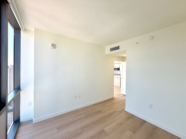 137 N Miami Ave #A1 — Photo 9