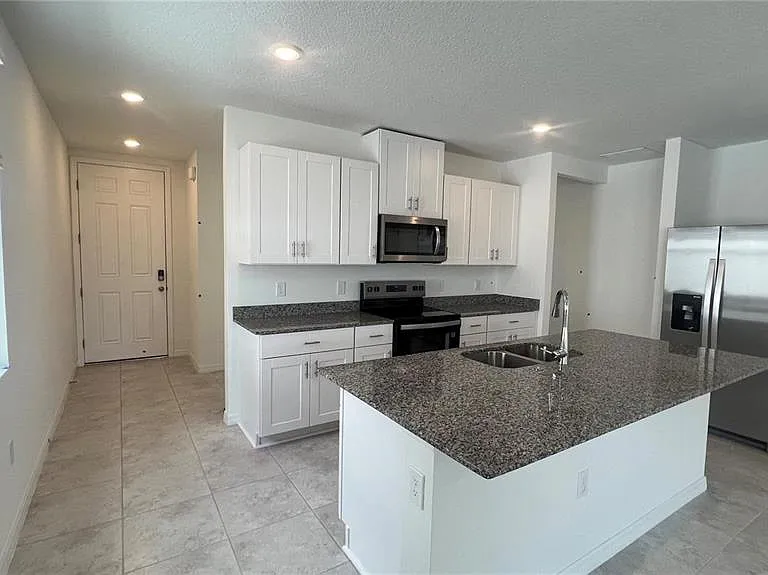 3185 Viceroy Ct — Photo 23