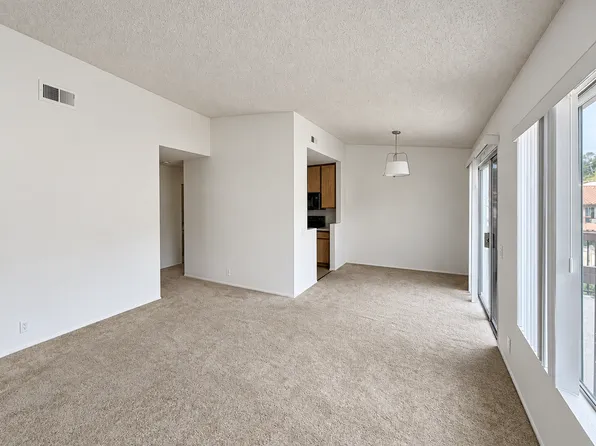 4090 Rosenda Ct Unit 189, San Diego, CA 92122