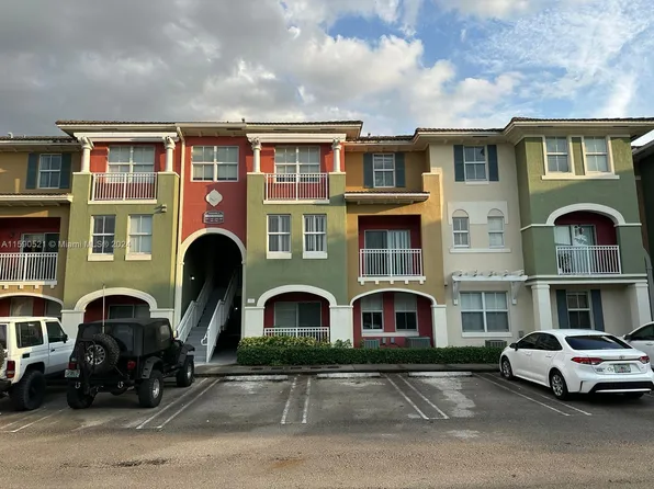 11102 NW 83rd St APT 221, Doral, FL 33178