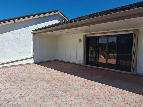 3500 Twin Lakes Terrace #206, Fort Pierce, FL 34951