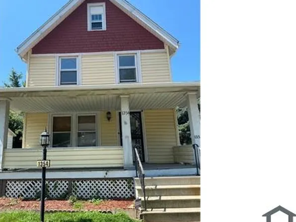 1354 Penhurst Rd, Cleveland, OH 44110