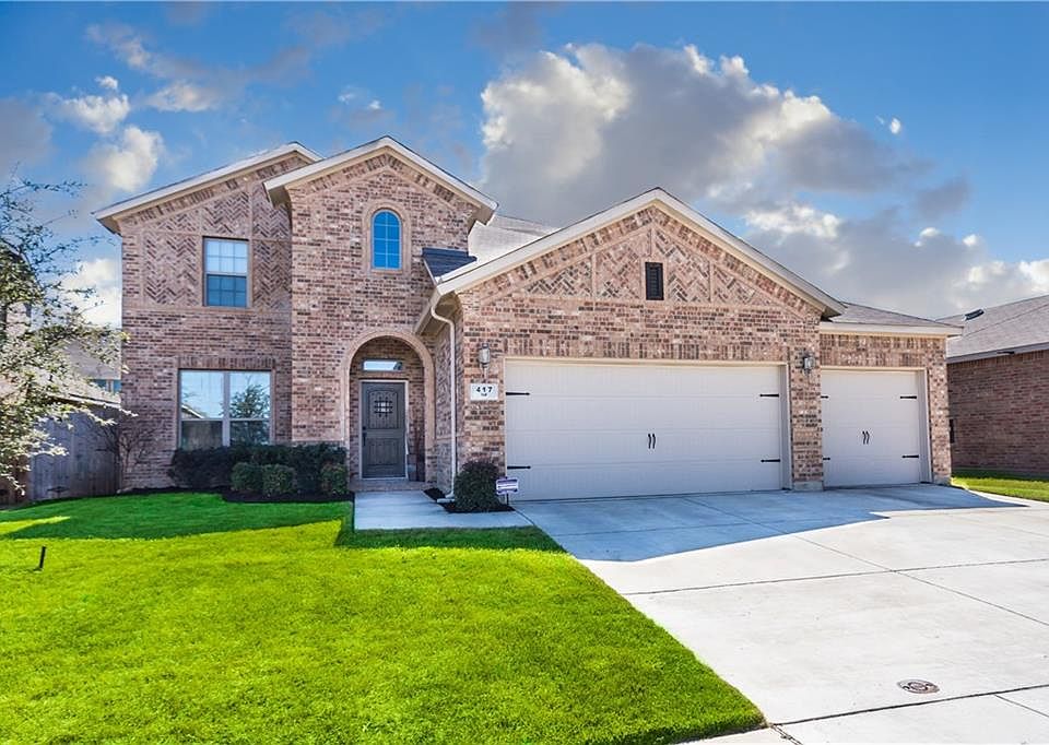 1st image of 417 Foxcraft Dr