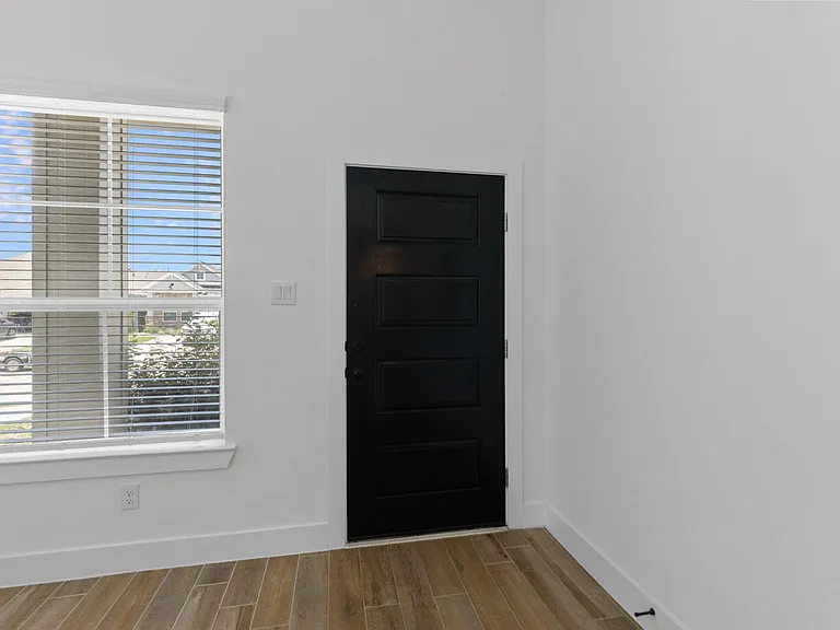 10031 Crescendo Way — Photo 4