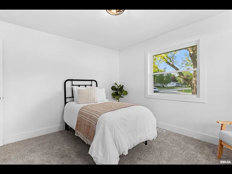 13427 N Dover Ln — Photo 19