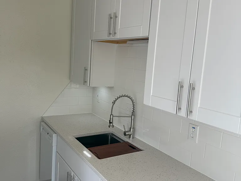 302 Bonnie Dr #A — Photo 1