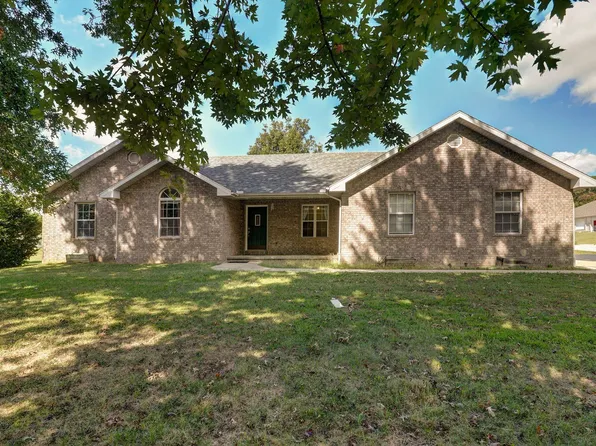 1296 Mcvey Street, Mt Vernon, MO 65712