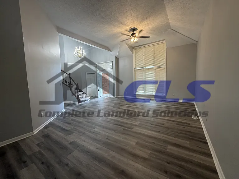 80 Ridgecrest Ct — Photo 3