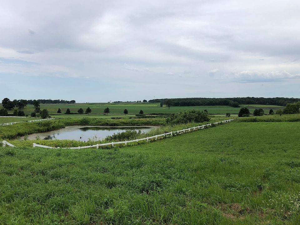 7221 Clubhouse Dr Yorkville, IL Zillow