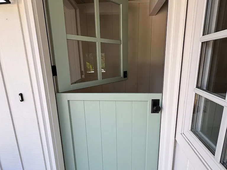 21 Village Dr — Photo 2