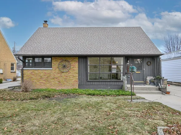 524 North 106th STREET, Wauwatosa, WI 53226