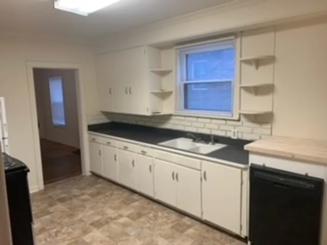 1618 W York Ave — Photo 13