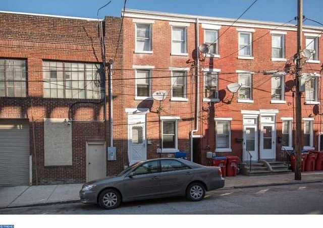 2nd image of 109 W Penn St
