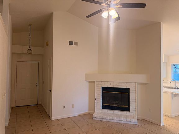 5th image of 8252 Sunbird Way