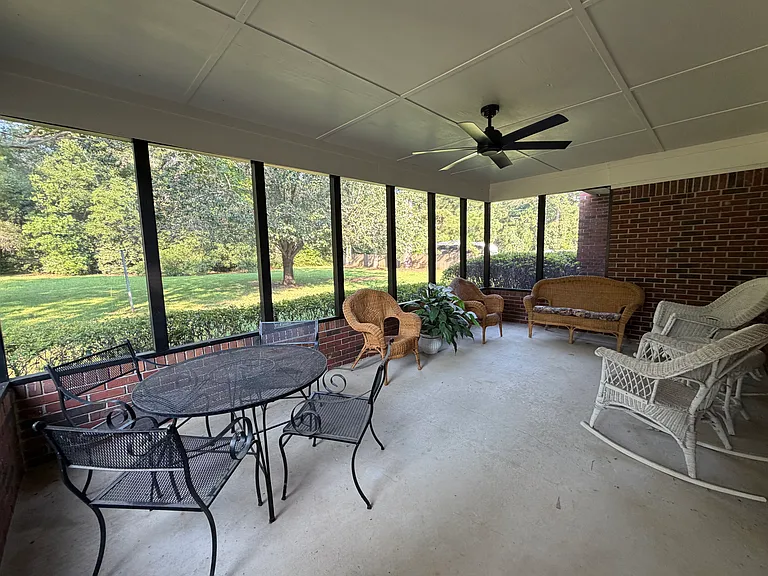 2303 Napoleon Bonaparte Dr — Photo 14