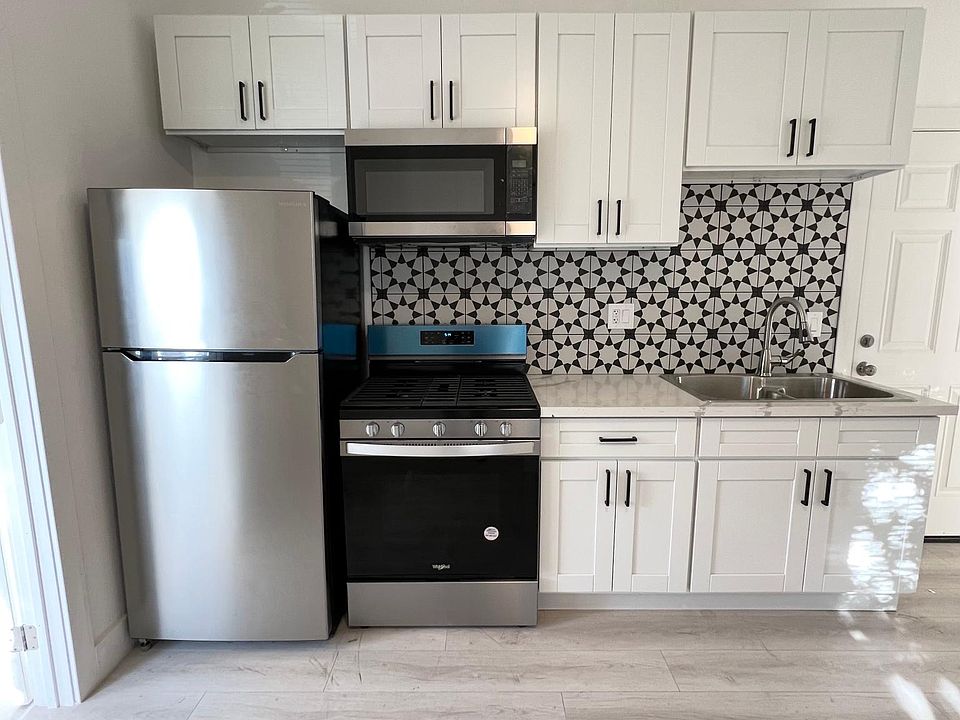 1st image of 302 Patton St #1/2