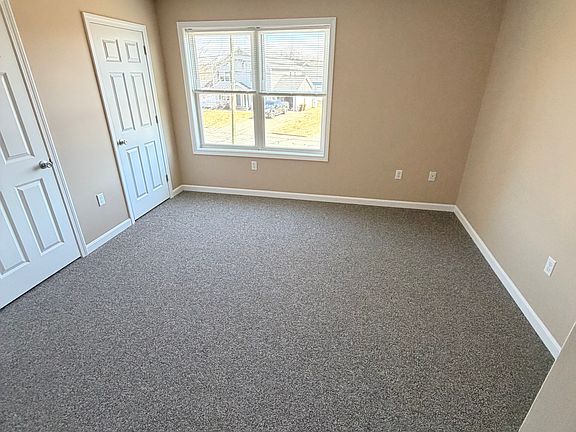 5th image of 118 Rowley St #118