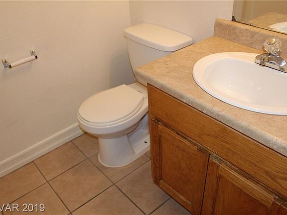 4th image of 6148 Bluehill Ave Unit 1