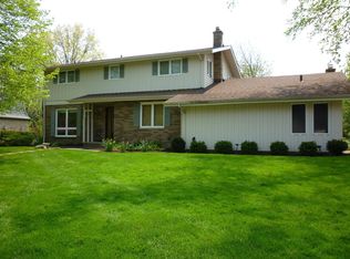 30613 Willoway Ln, Bay Village, OH