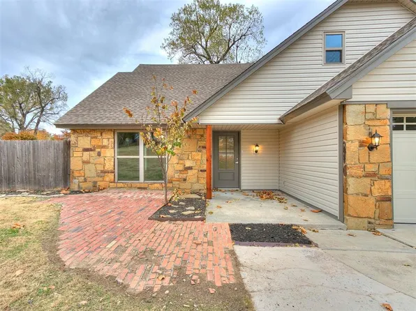 1073 Willow Dr, Choctaw, OK 73020