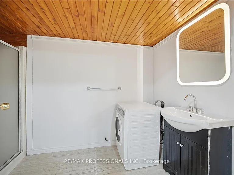 1708 Woodeden Dr — Photo 33
