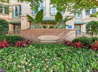 12001 Market St APT 121, Reston, VA 20191