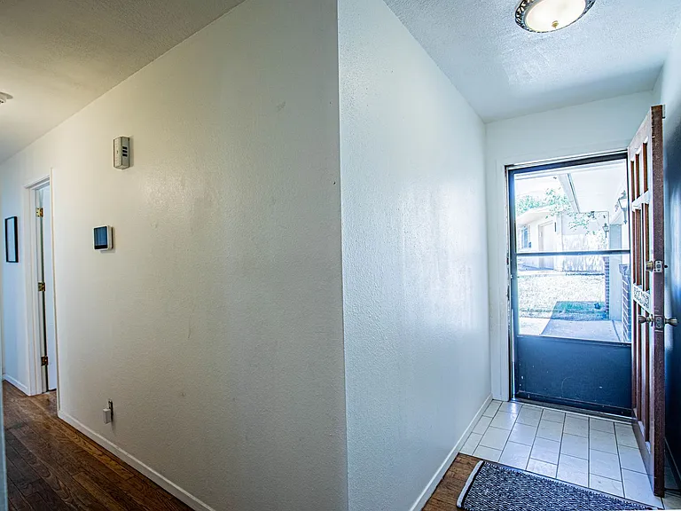 2606 Pontiac Dr — Photo 17