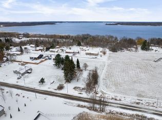 47 Rapid Rd W, Whitewater Region, ON K0J2L0