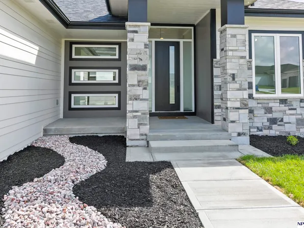 8117 S 184th Ave, Omaha, NE 68136