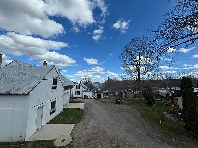 170 E Main St — Photo 7