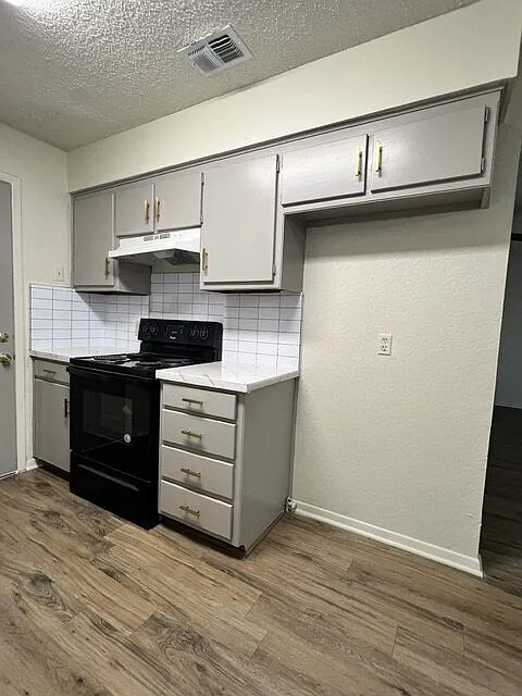 2 bed, 2.0 bath, 1092 sqft, $1,499 — Photo 4