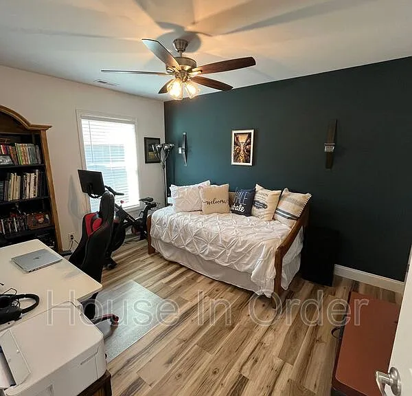 542 Quinn Hill Ln — Photo 8
