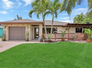 69 7th St, Bonita Springs, FL 34134