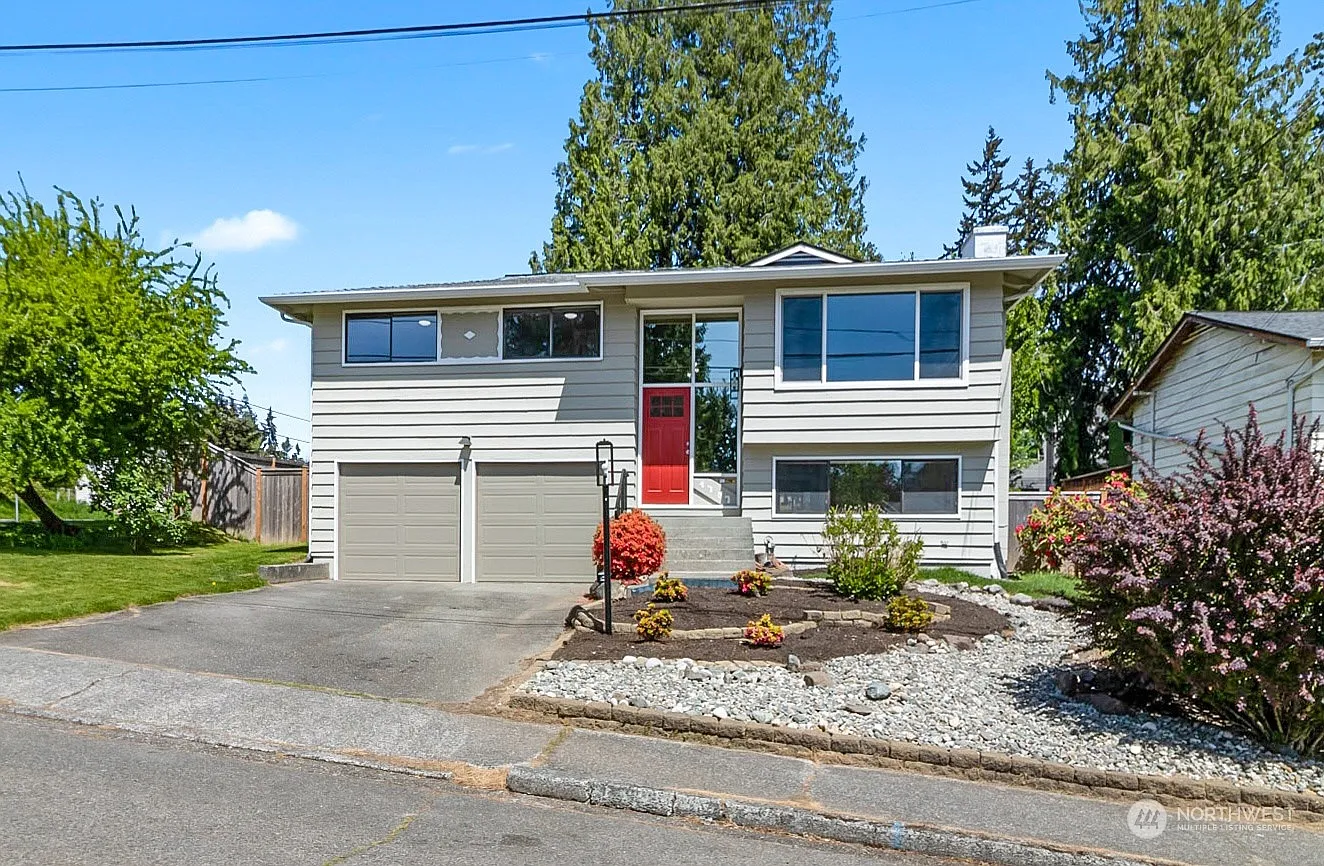 4707 238th Place SW photo 1