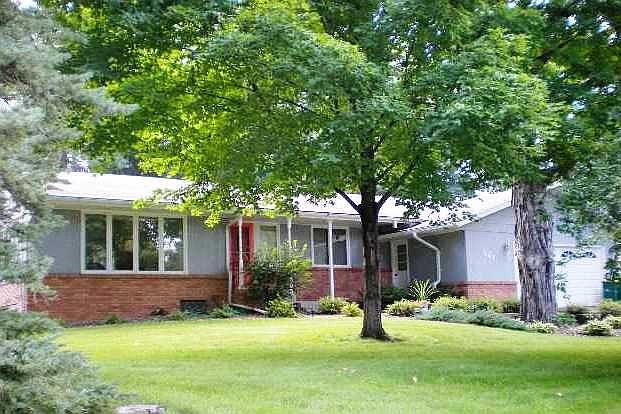 1st image of 841 Oriole Ln