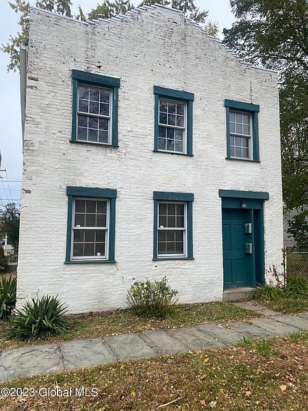 3rd image of 567 6th Avenue
