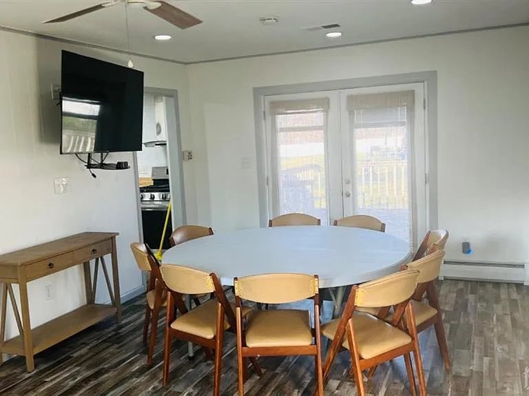 15 Milton Ave — Photo 9