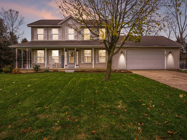 2754 Bryanwood Dr NW, Grand Rapids, MI 49544