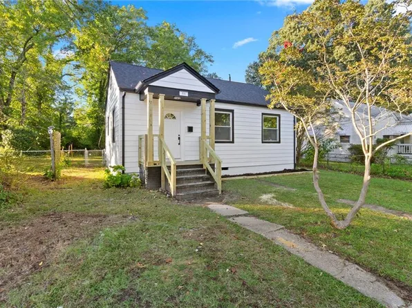 86 Cavalier Rd, Hampton, VA 23669