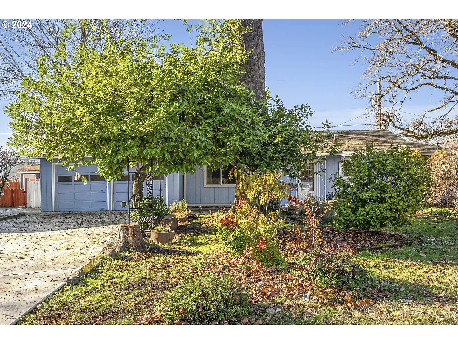 3908 NE Pacific Way photo 1