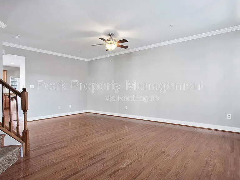 3823 Maher Mnr — Photo 15